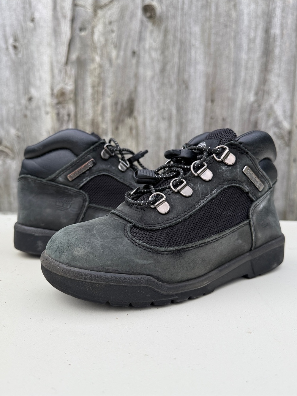 Timberland No Tie Hikers Outdoor Rugged Boots Kids size 2